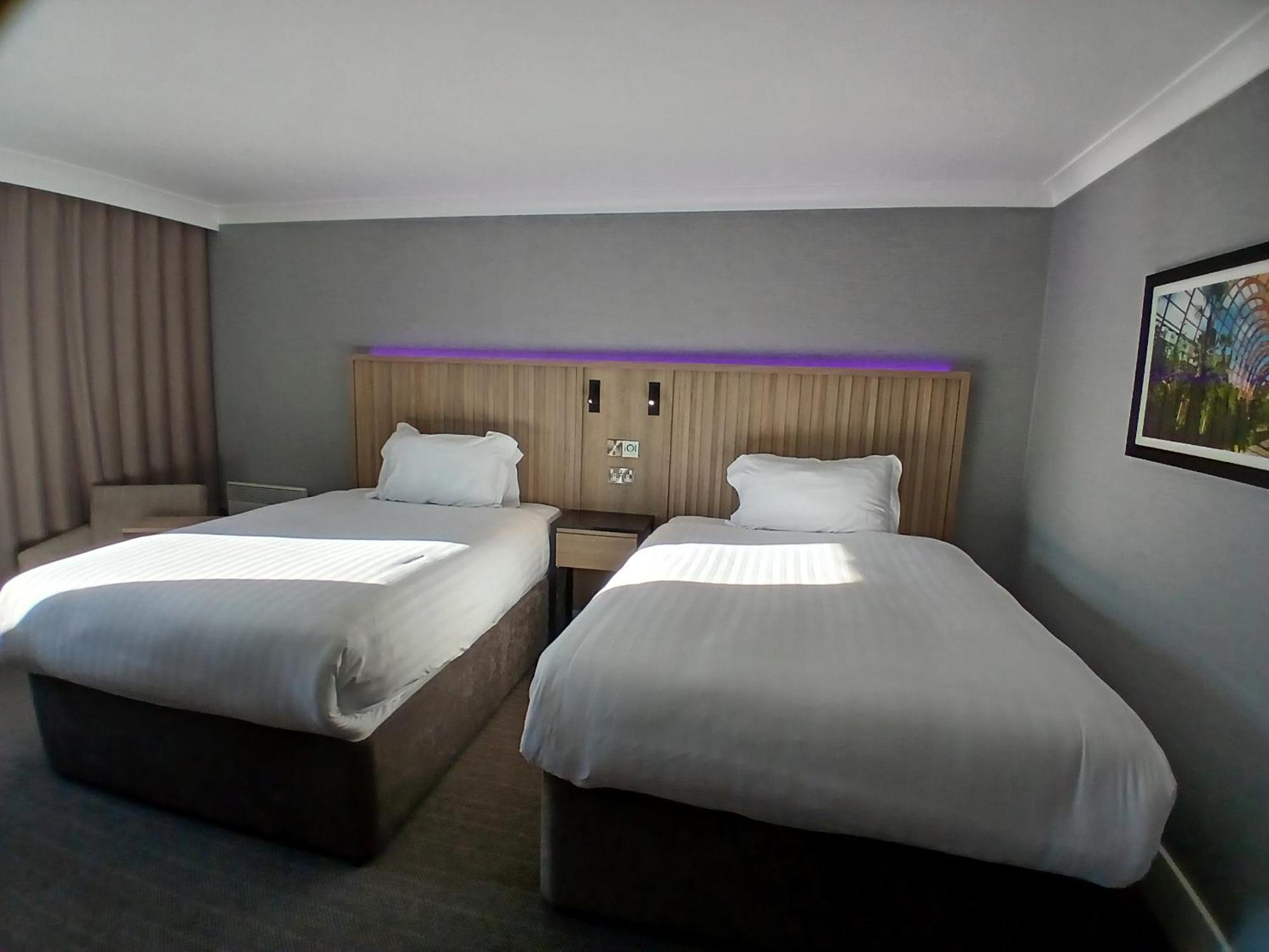 Best Western Plus The Quays Hotel Шефилд Екстериор снимка