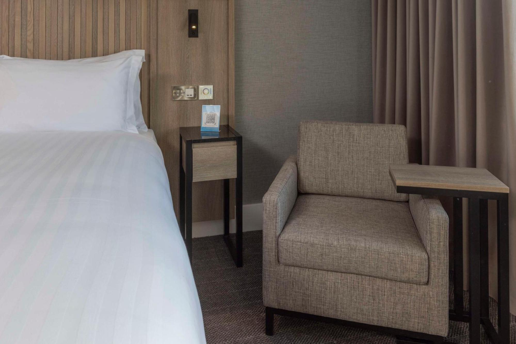 Best Western Plus The Quays Hotel Шефилд Екстериор снимка